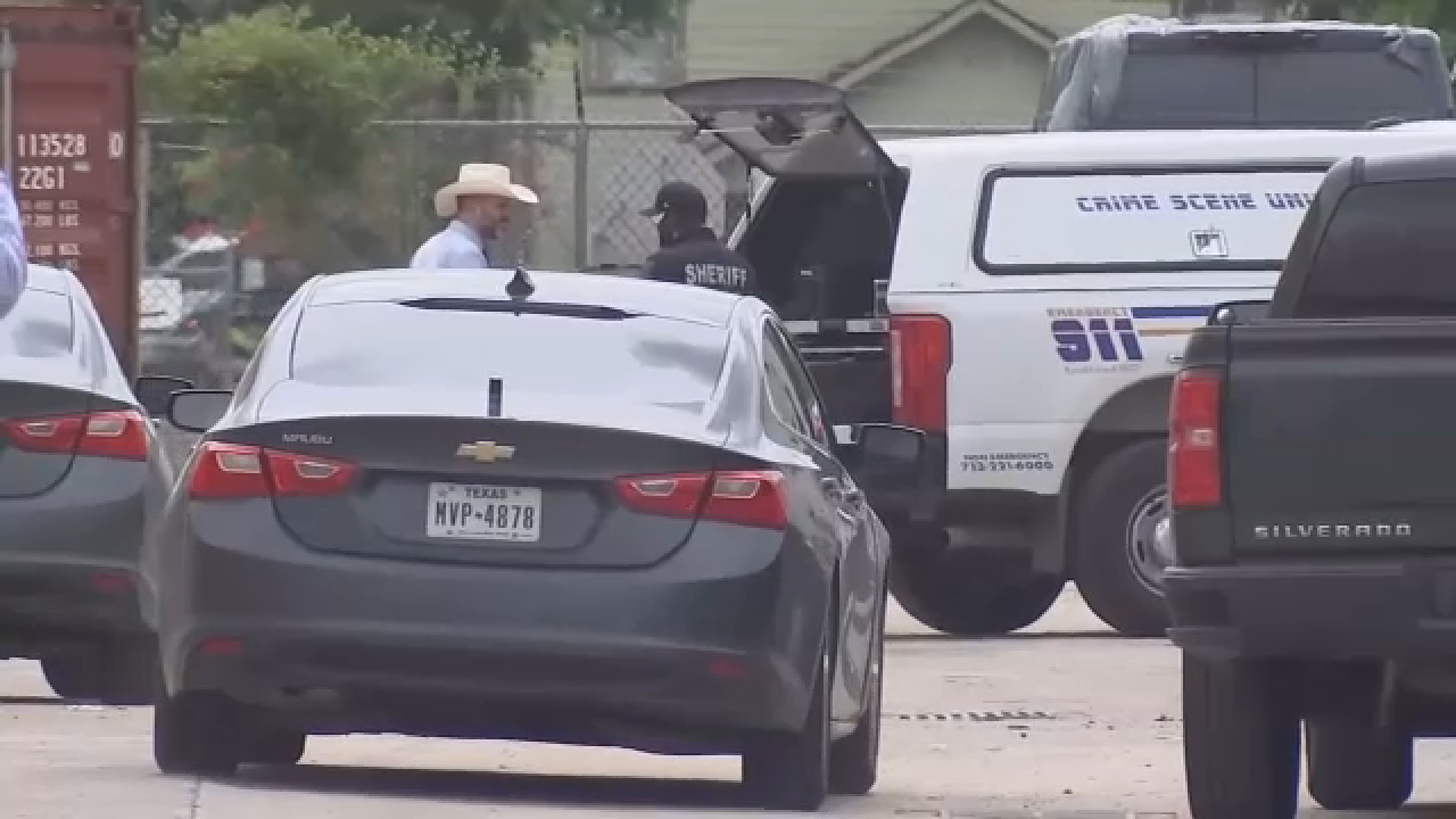 2 men found dead in vehicle bought at auction, bodies had been decomposing more than 24 hours, HCSO says