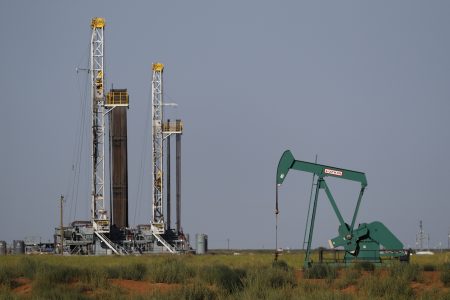 Texas oil firms increase production, amidst elevated prices during U.S.-Iran War